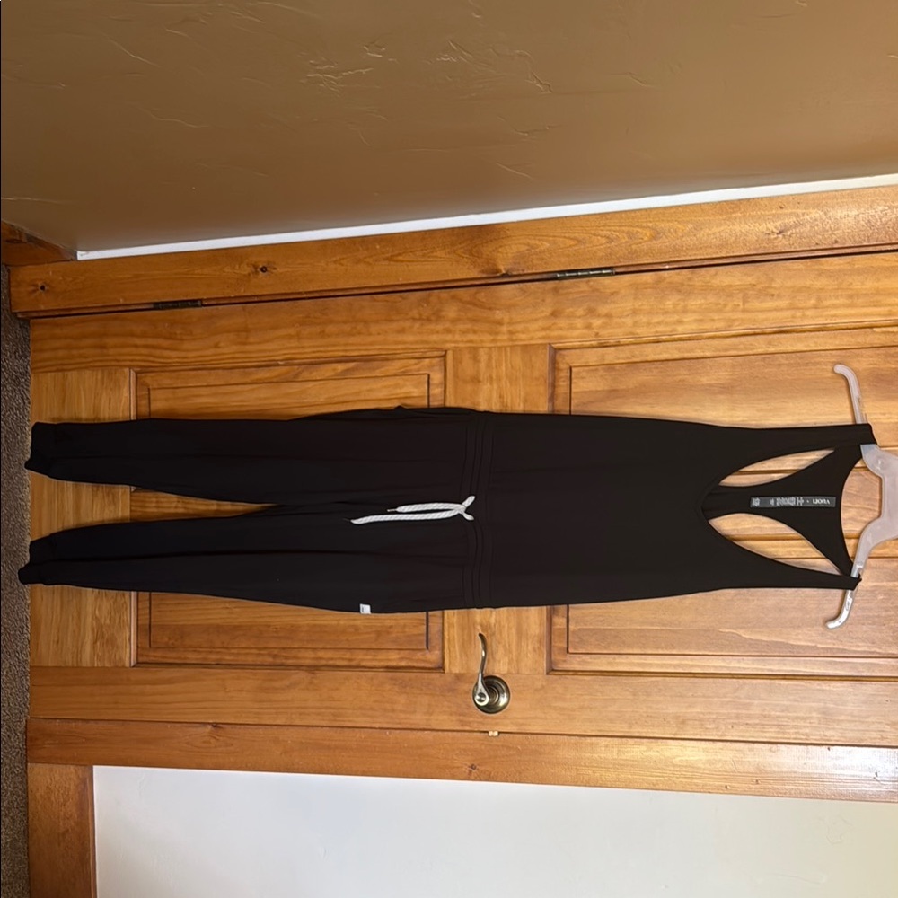Black Sleeveless Jumpsuit Vuori Small